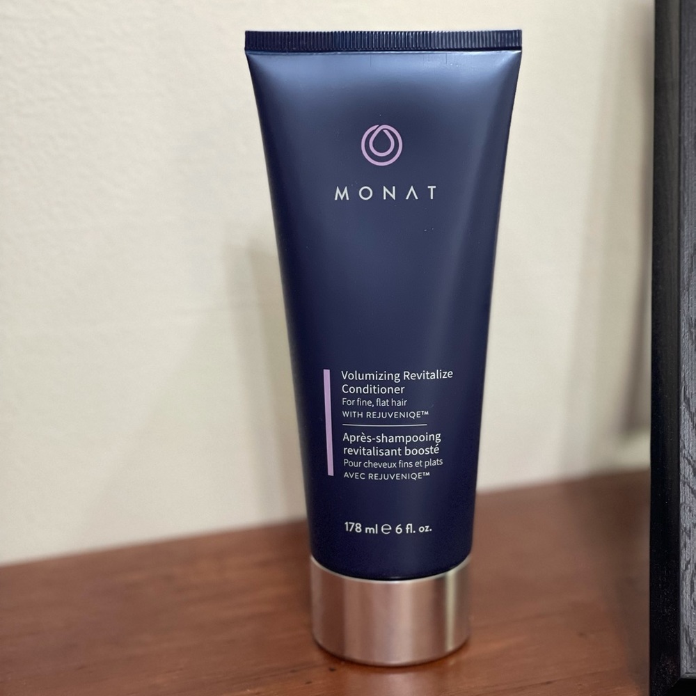 Sealed Monat Volumizing Revitalize Conditioner
